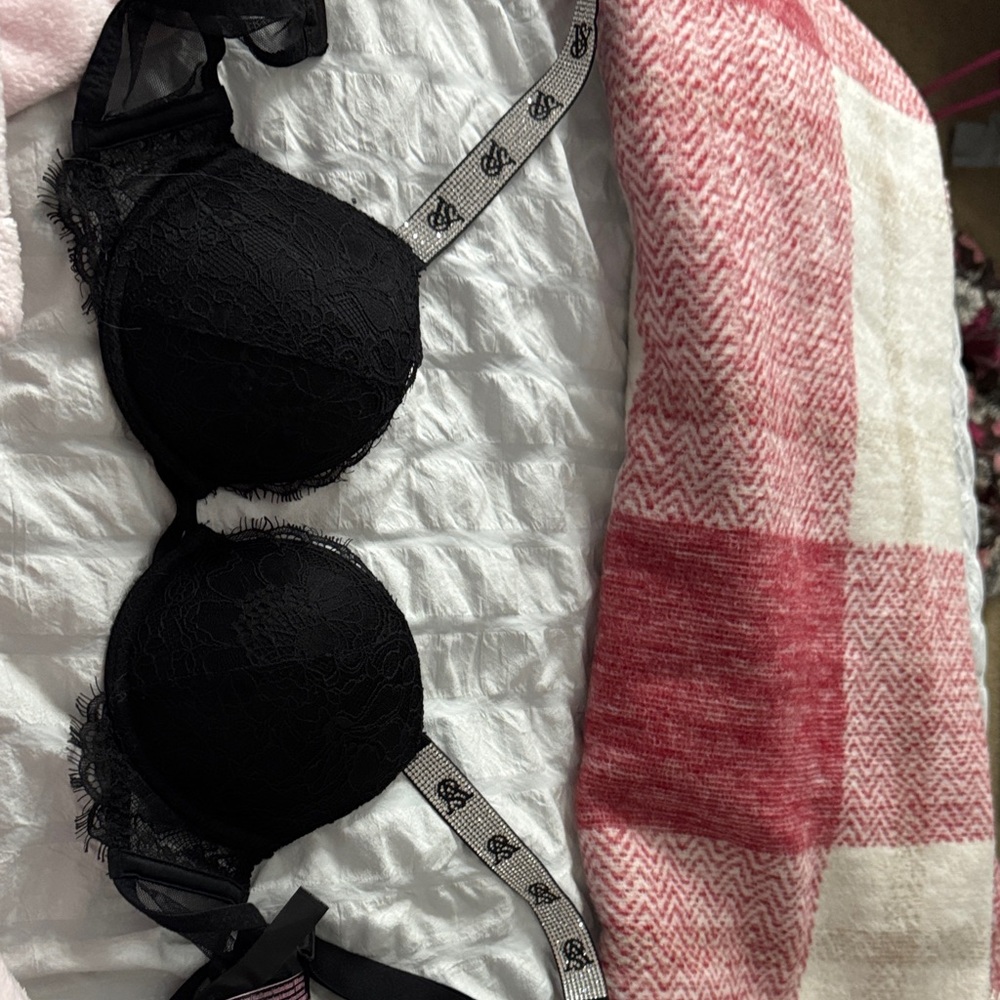 Victoria's Secret Black Lace Bra with Ribbon Detail